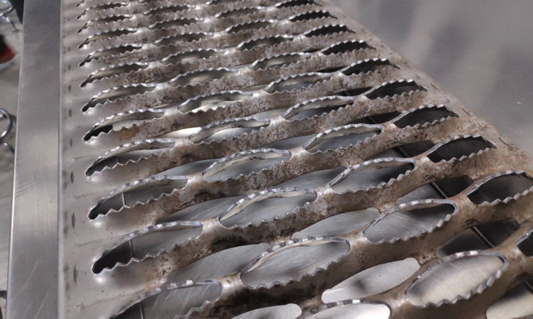 鳄鱼嘴防滑板 鳄鱼嘴防滑板